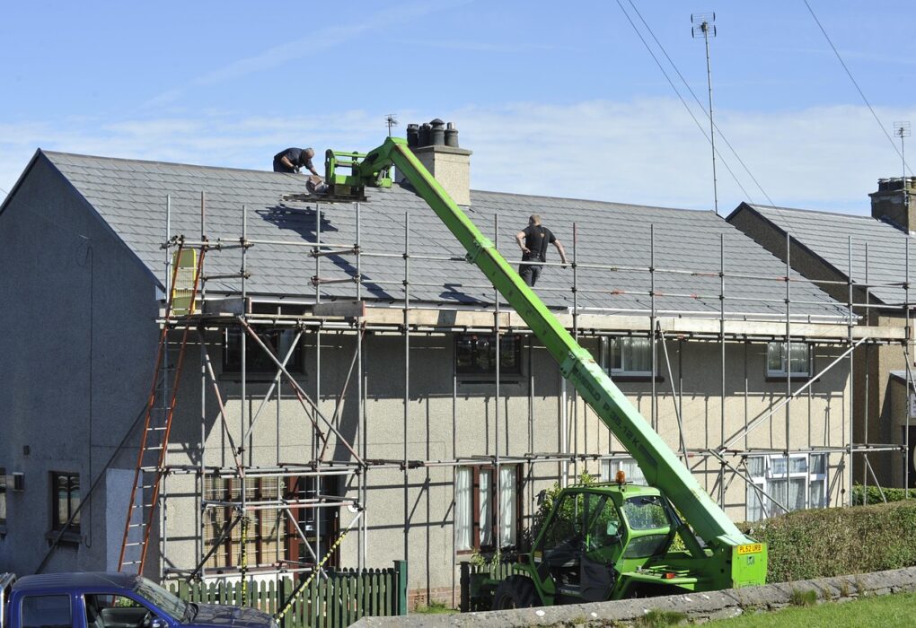 Metal Roof Repair Contractors: Your Guide to Choosing the Right Pros Metal Roof Repair
